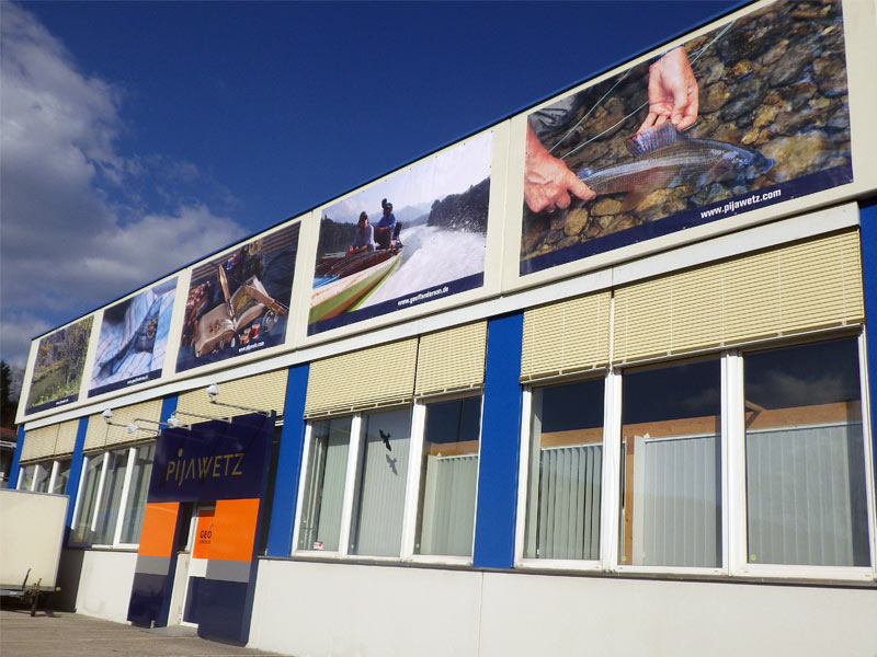 Pijawetz-Aussenfront-Shopjpg